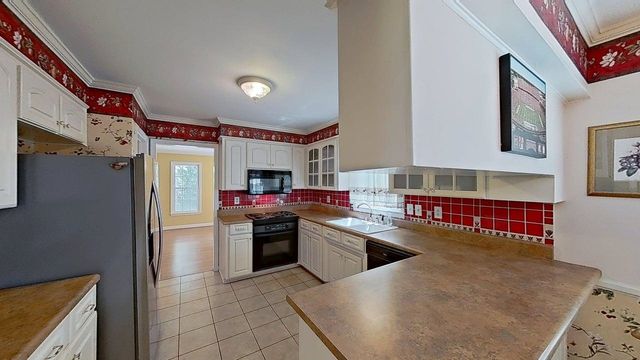 628 Perrin Drive, Spartanburg, SC 29307