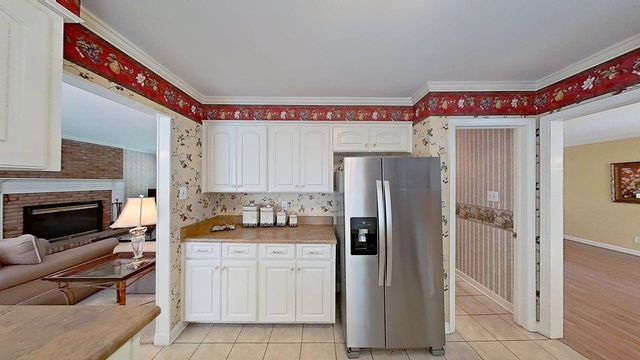 628 Perrin Drive, Spartanburg, SC 29307