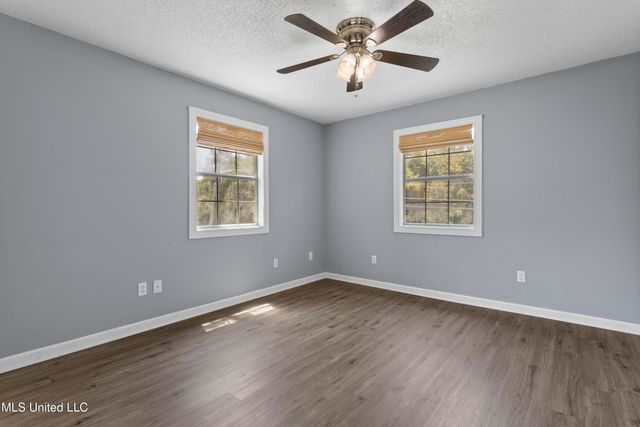 2804 Beachview Drive, Ocean Springs, MS 39564