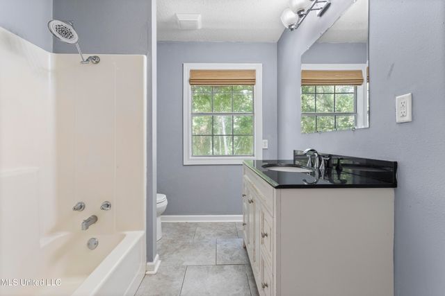 2804 Beachview Drive, Ocean Springs, MS 39564