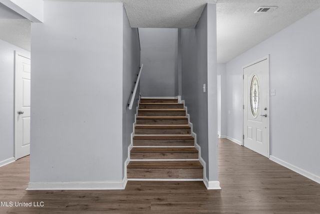 2804 Beachview Drive, Ocean Springs, MS 39564
