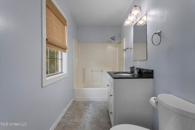 2804 Beachview Drive, Ocean Springs, MS 39564