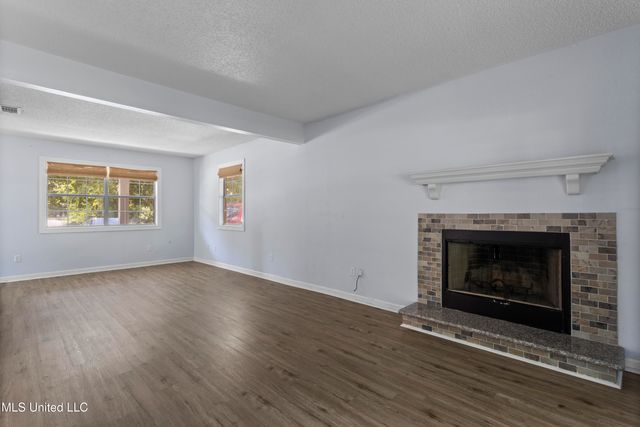 2804 Beachview Drive, Ocean Springs, MS 39564