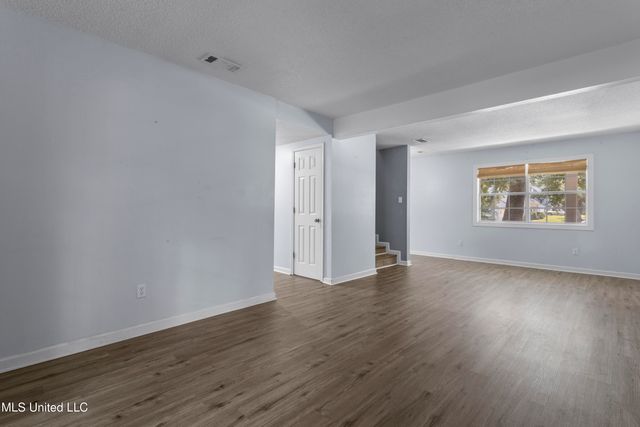 2804 Beachview Drive, Ocean Springs, MS 39564