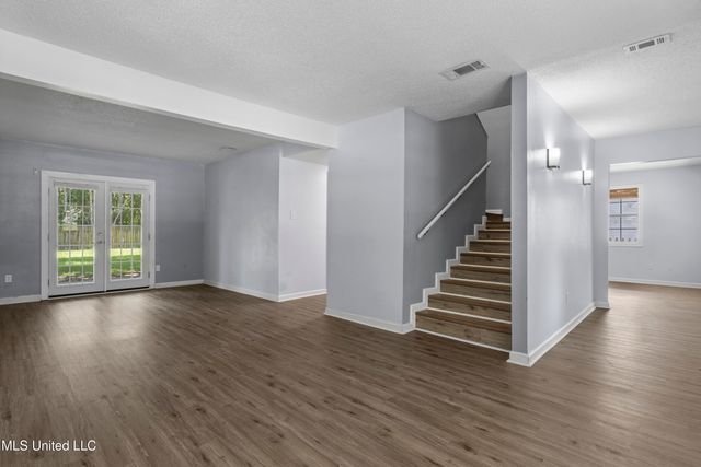 2804 Beachview Drive, Ocean Springs, MS 39564