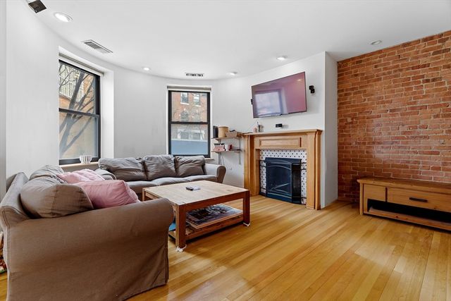 79 Gainsborough St 103, Boston, MA 02115
