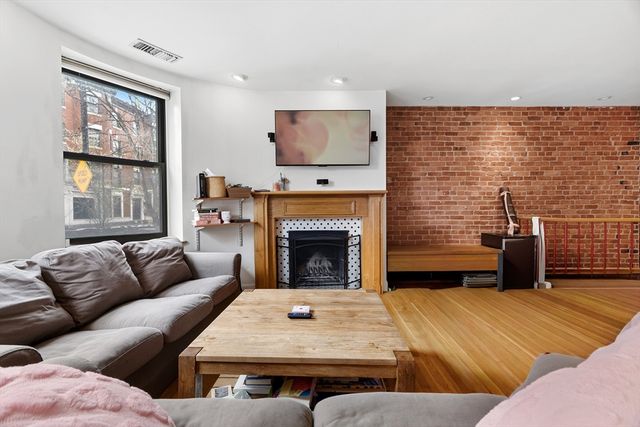 79 Gainsborough St 103, Boston, MA 02115