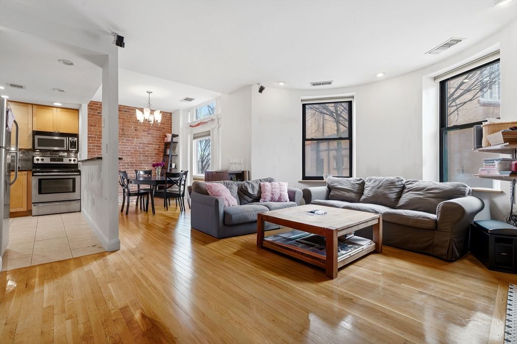 79 Gainsborough St 103, Boston, MA 02115