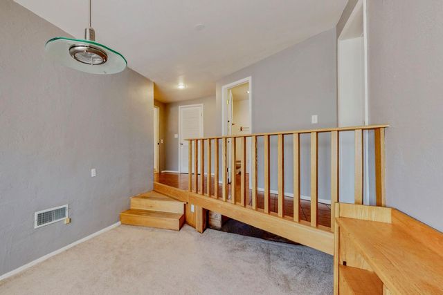 1321 LOBO Place NE, Albuquerque, NM 87106