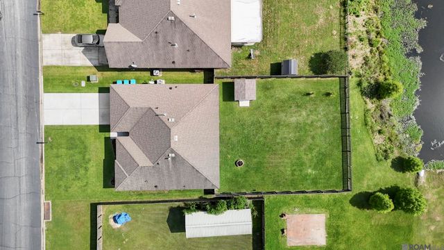 36987 Oak View Ln, Denham Springs, LA 70706