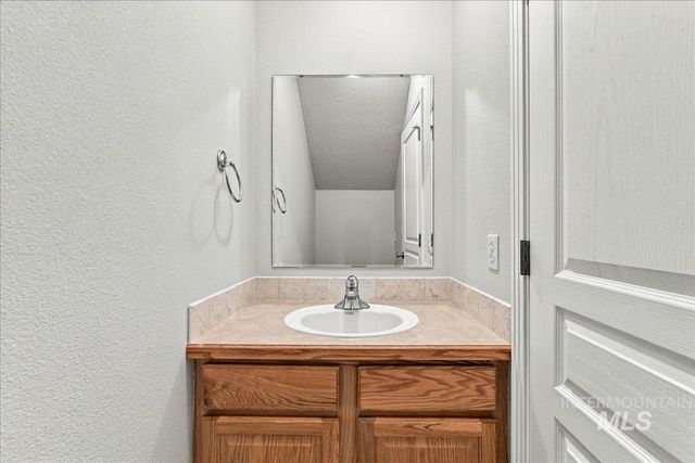 14790 Hensen Dr, Nampa, ID 83651