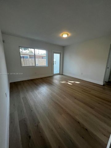 2041 NW 2nd St 2041, Miami, FL 33125