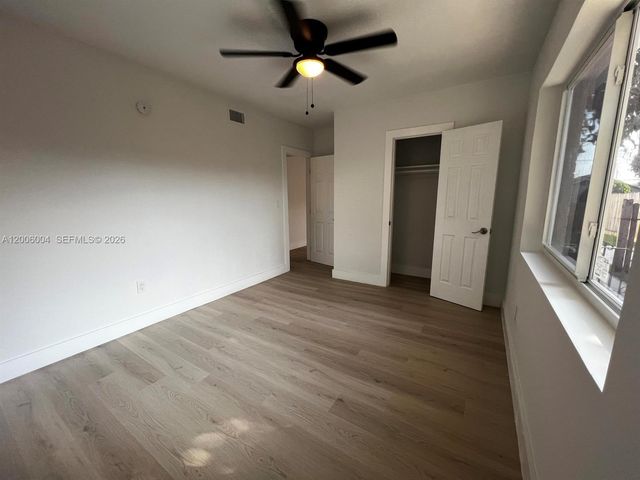 2041 NW 2nd St 2041, Miami, FL 33125