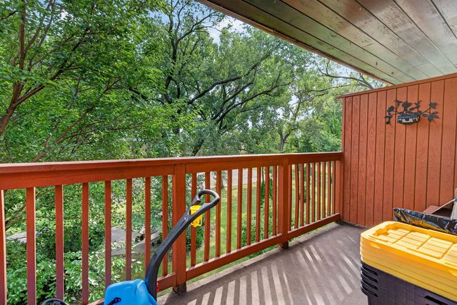762 Dempster Street D212, Mount Prospect, IL 60056
