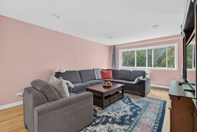 762 Dempster Street D212, Mount Prospect, IL 60056
