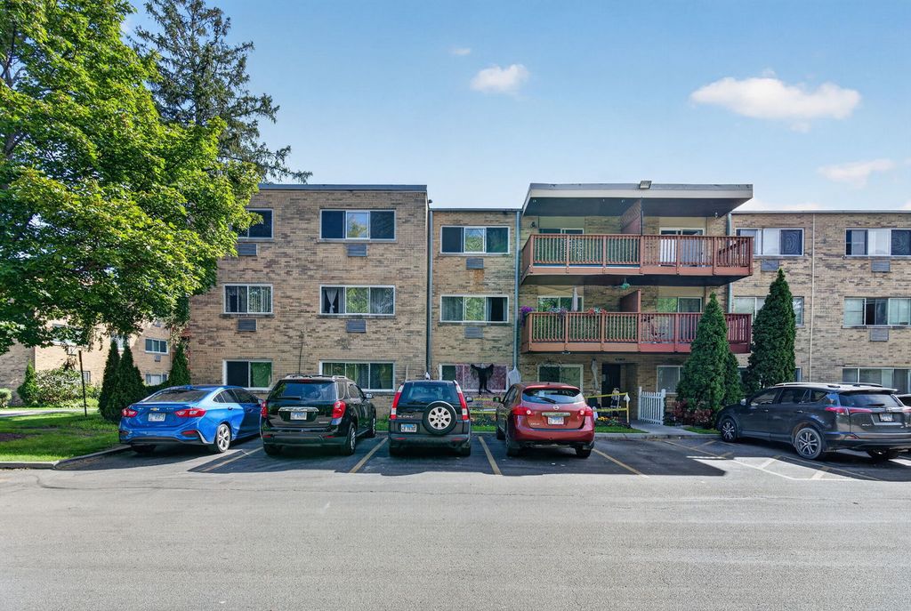 762 Dempster Street D212, Mount Prospect, IL 60056