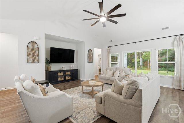 30 Henslow Field, Savannah, GA 31419