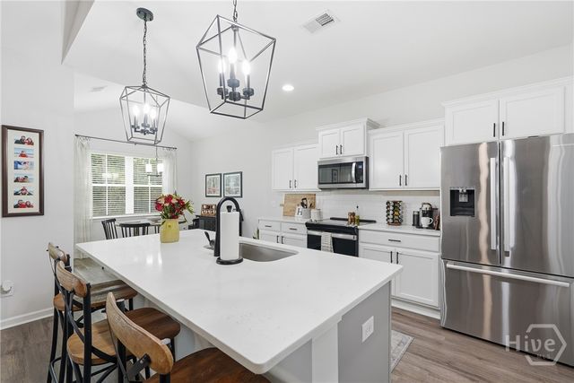 30 Henslow Field, Savannah, GA 31419