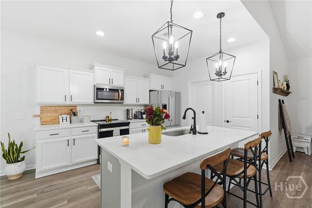 30 Henslow Field, Savannah, GA 31419