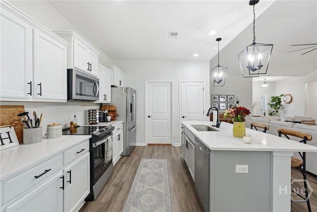 30 Henslow Field, Savannah, GA 31419