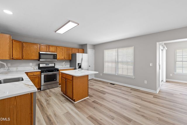5101 Neuse Commons Lane, Raleigh, NC 27616