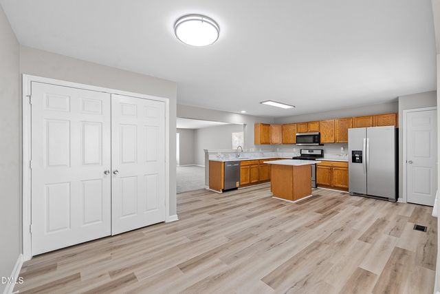 5101 Neuse Commons Lane, Raleigh, NC 27616