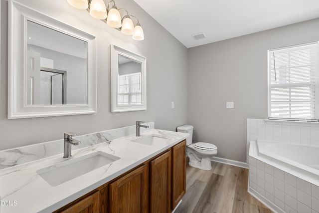 5101 Neuse Commons Lane, Raleigh, NC 27616