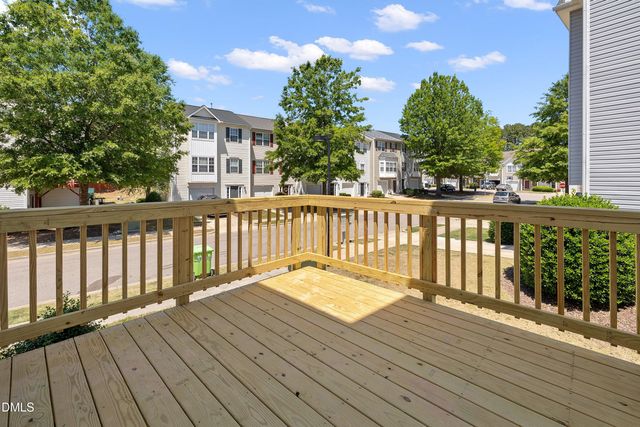 5101 Neuse Commons Lane, Raleigh, NC 27616