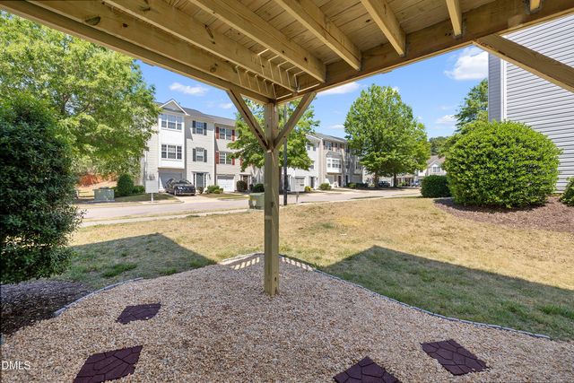 5101 Neuse Commons Lane, Raleigh, NC 27616