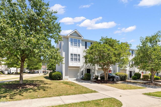 5101 Neuse Commons Lane, Raleigh, NC 27616