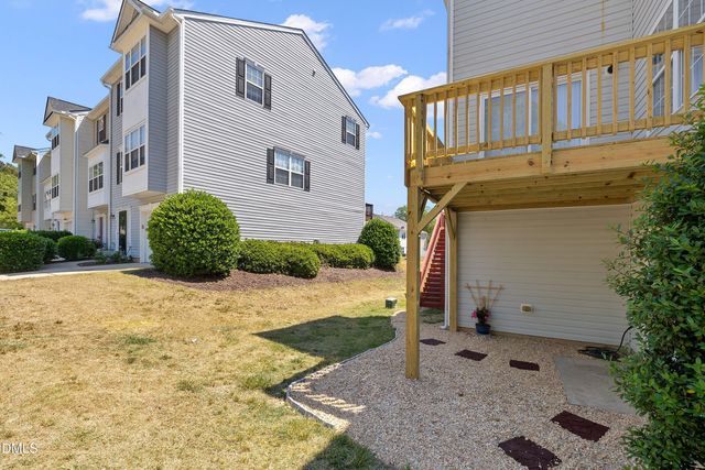 5101 Neuse Commons Lane, Raleigh, NC 27616