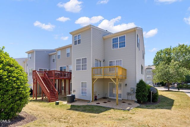 5101 Neuse Commons Lane, Raleigh, NC 27616