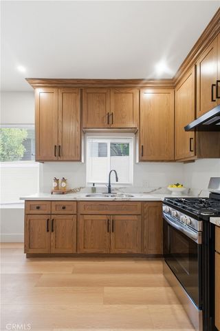 812 Alpine Street, Los Angeles, CA 90012