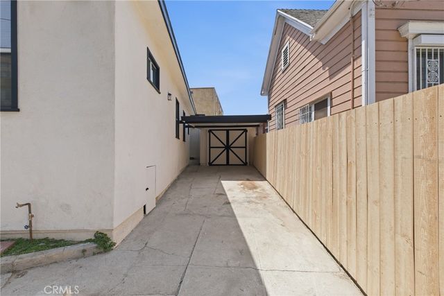 812 Alpine Street, Los Angeles, CA 90012