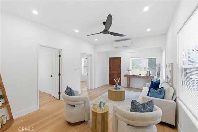 812 Alpine Street, Los Angeles, CA 90012