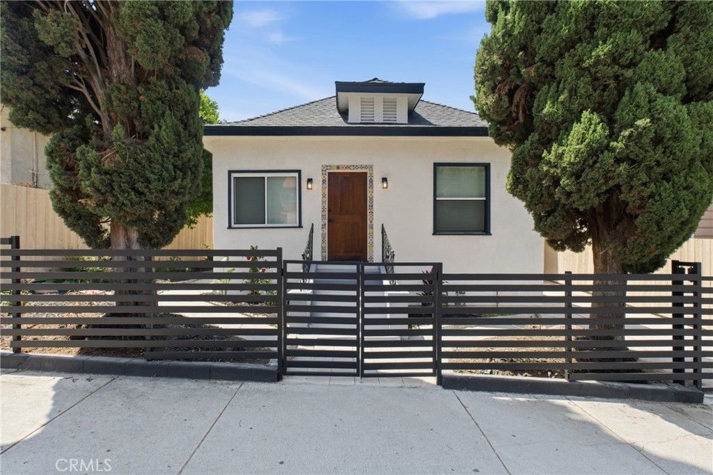 812 Alpine Street, Los Angeles, CA 90012