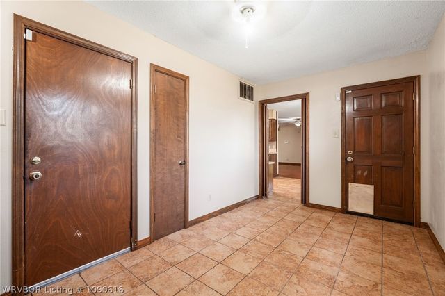 1300 Southridge Lane, Fort Smith, AR 72908