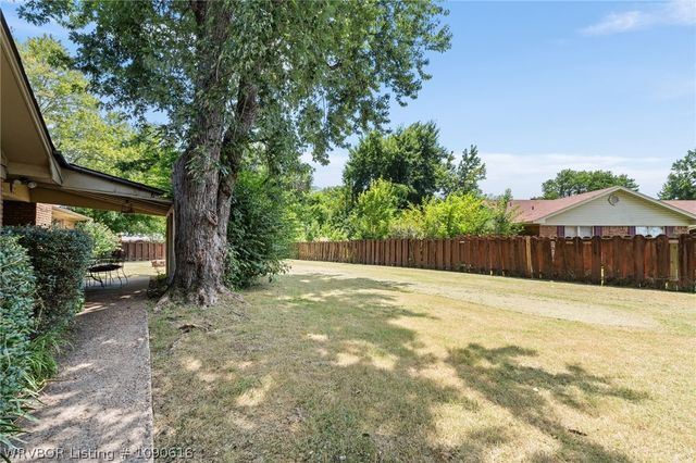 1300 Southridge Lane, Fort Smith, AR 72908