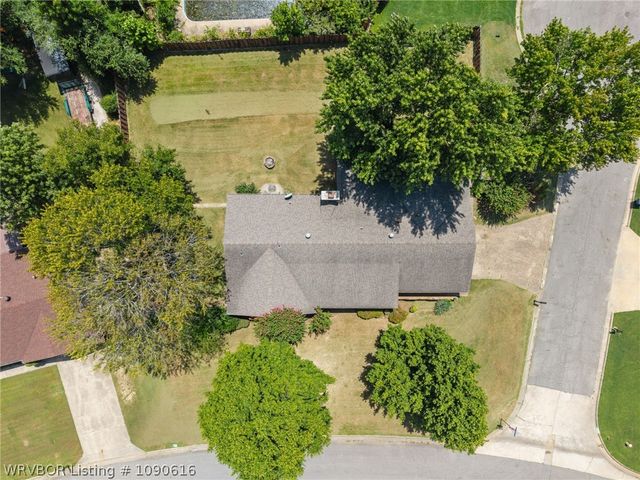 1300 Southridge Lane, Fort Smith, AR 72908