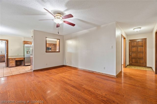 1300 Southridge Lane, Fort Smith, AR 72908