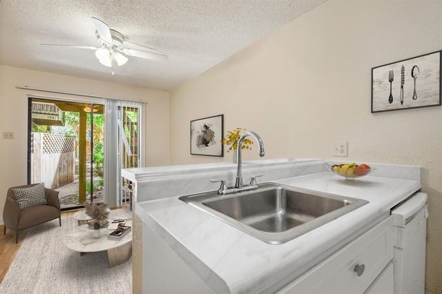 4205 Speedway Ave 204, Austin, TX 78751