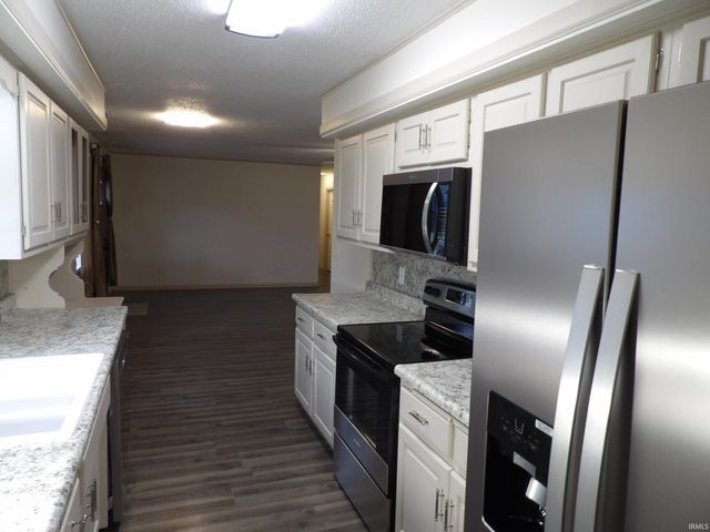 201 N Garrison Street, Ashley, IN 46705