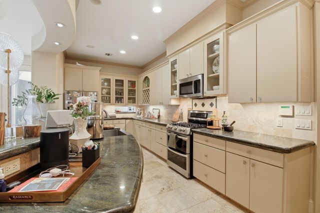 4057 Breakwood Drive, Houston, TX 77025