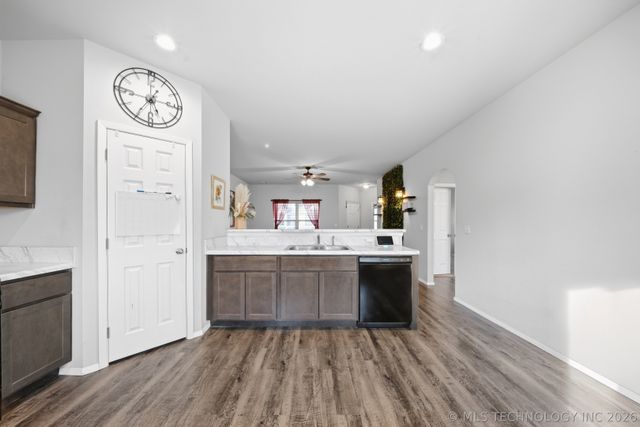 1006 Woodland Road, Claremore, OK 74019