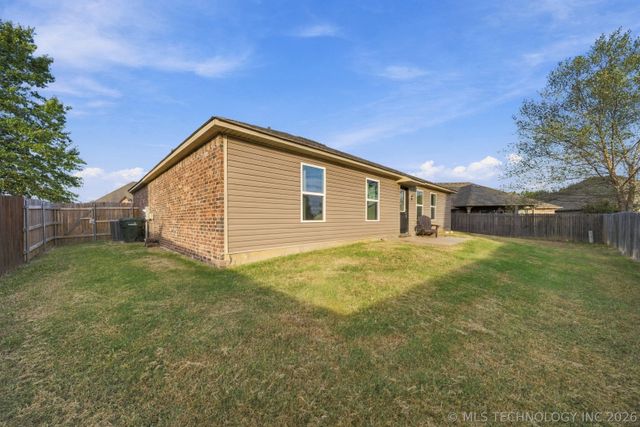 1006 Woodland Road, Claremore, OK 74019