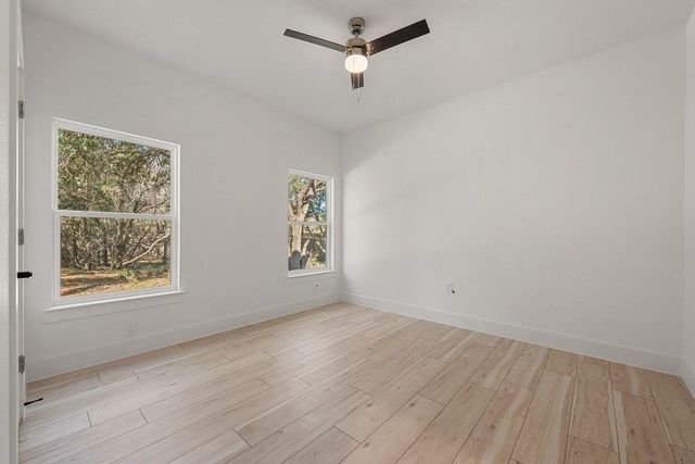 4 Dalewood DR, Wimberley, TX 78676