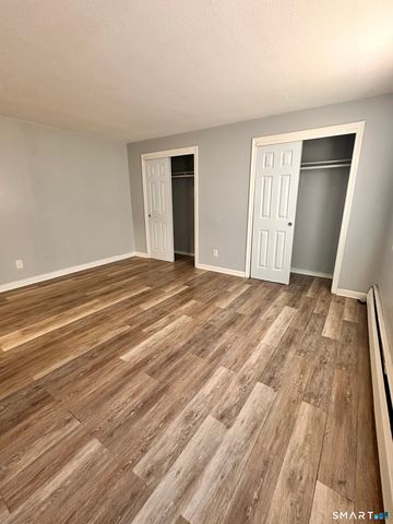 16 Henry Street, Hartford, CT 06114