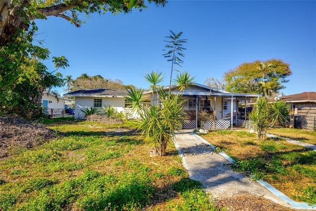 2405 21ST AVENUE W, Bradenton, FL 34205