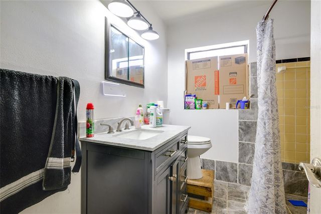 2405 21ST AVENUE W, Bradenton, FL 34205