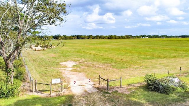 13801 Cedar Street, Santa Fe, TX 77517